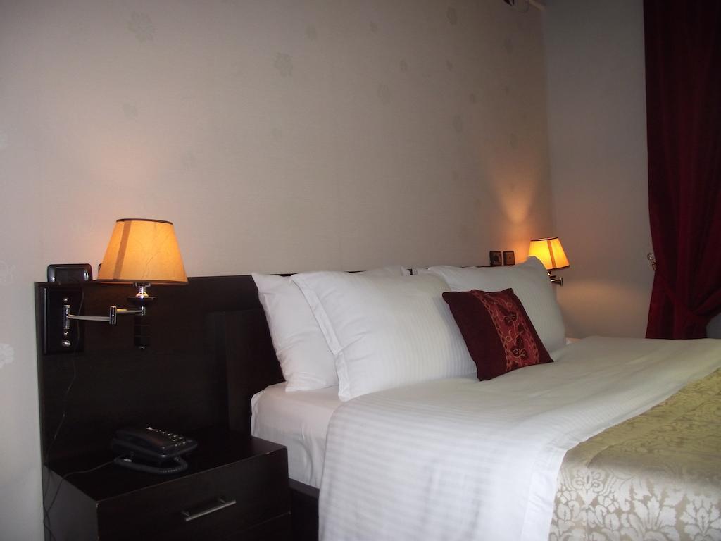 Hotel Eagle Tirana Exteriér fotografie