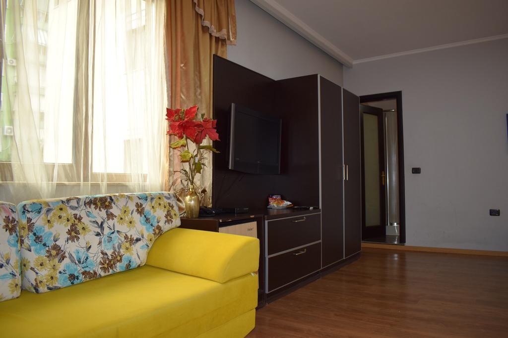 Hotel Eagle Tirana Exteriér fotografie
