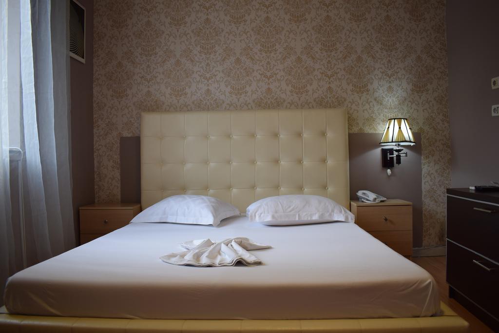 Hotel Eagle Tirana Exteriér fotografie