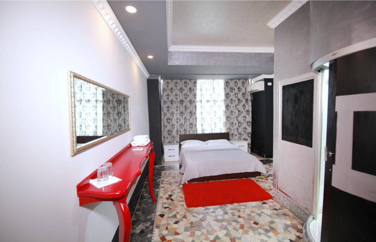 Hotel Eagle Tirana Exteriér fotografie